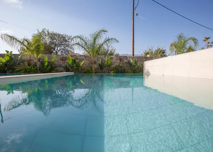 Delight Luxury Apartmanhotel 4*