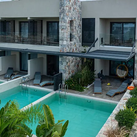 Delight Luxury Aparthotel 2*