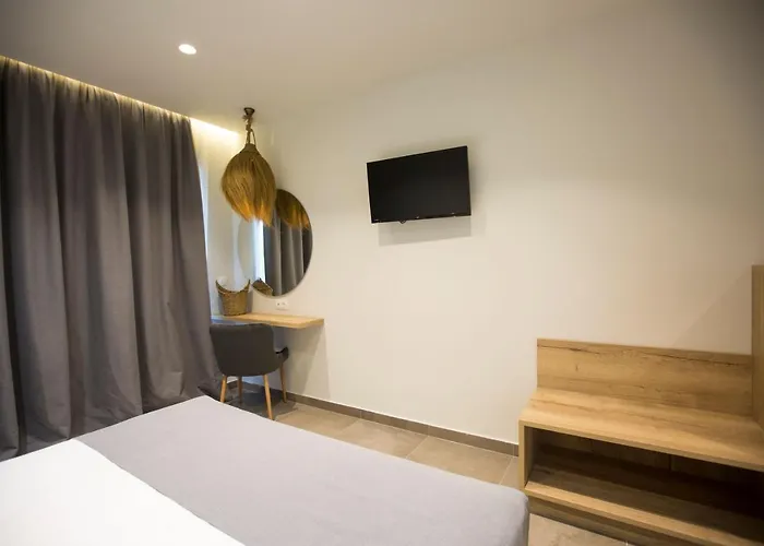 Delight Luxury 4* פליראקי